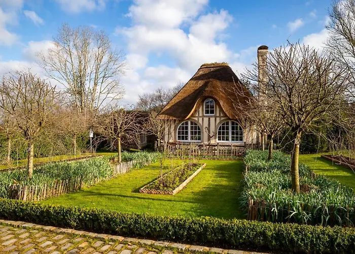 Le Domaine D'ablon - Small Luxury Of The World מלון Ablon